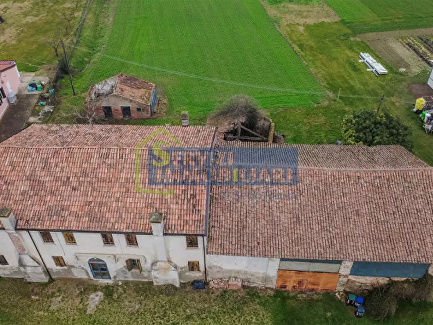 Immagine 26 di Rustico / casale in vendita  in via Pioppa a Lendinara