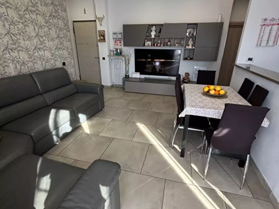 Immagine 1 di Appartamento in vendita  in via dei platani 3 a Grinzane Cavour