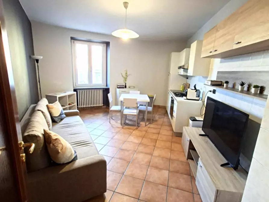 Immagine 2 di Appartamento in affitto  in Via Vivaro a Alba