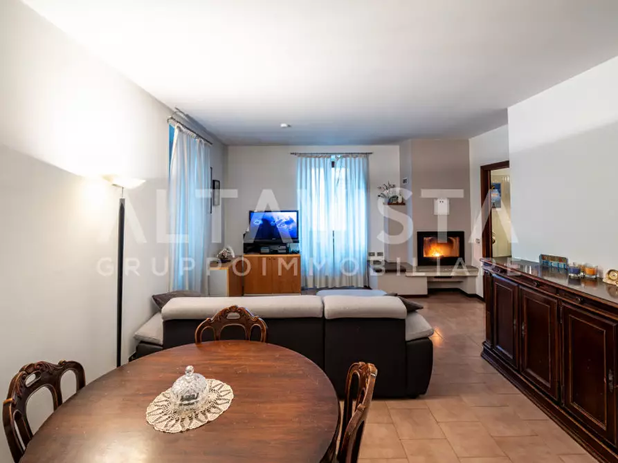 Immagine 3 di Appartamento in vendita  in Via Santuario a Rezzato