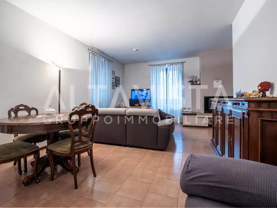 Immagine 5 di Appartamento in vendita  in Via Santuario a Rezzato