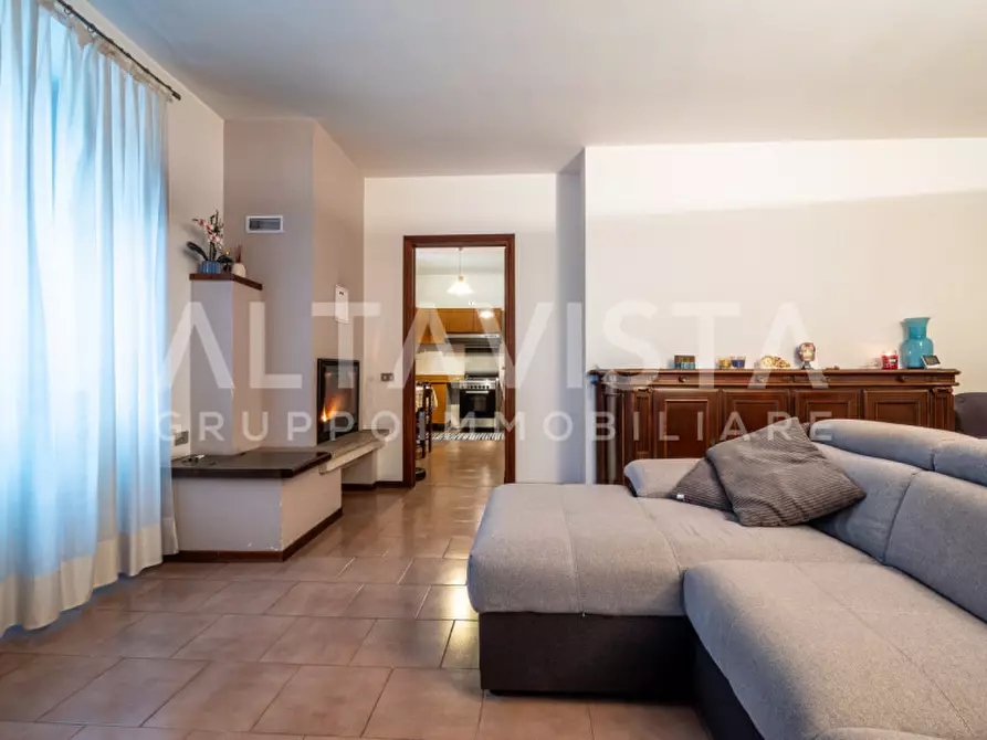 Immagine 11 di Appartamento in vendita  in Via Santuario a Rezzato