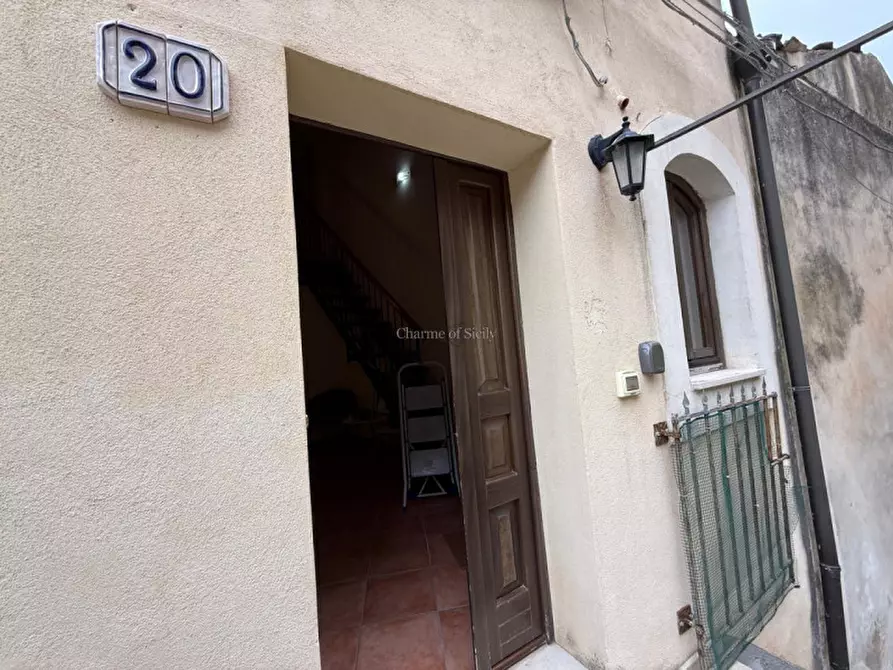 Immagine 8 di Casa indipendente in vendita  a Modica