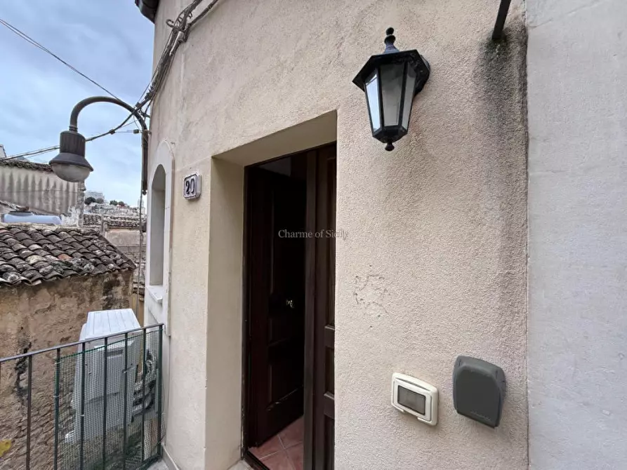 Immagine 9 di Casa indipendente in vendita  a Modica