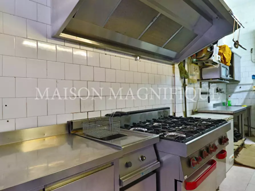 Immagine 15 di Attività commerciale in vendita  in Corso Porta Po a Ferrara