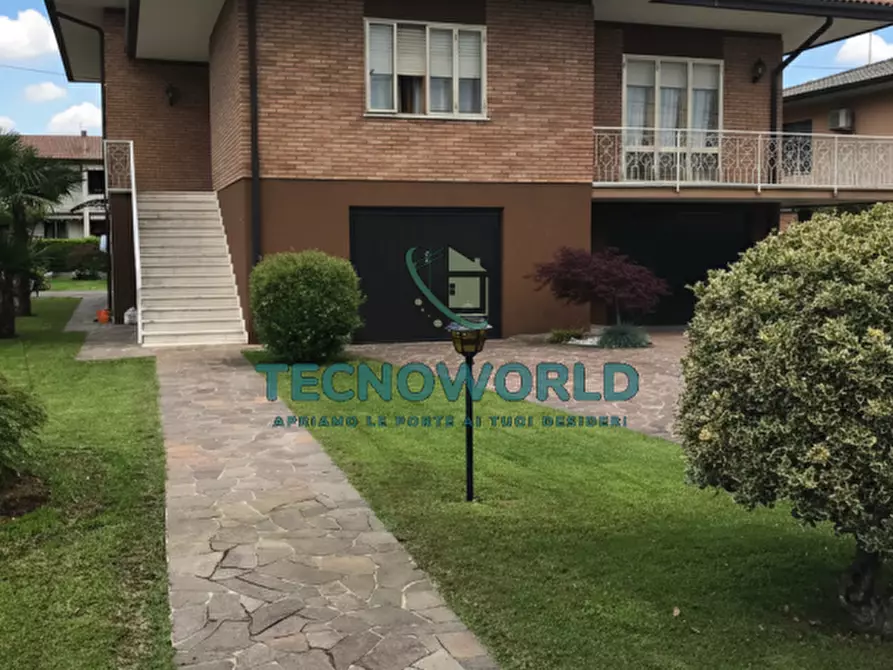 Immagine 8 di Casa indipendente in vendita  in Via dei Quartieri a Thiene