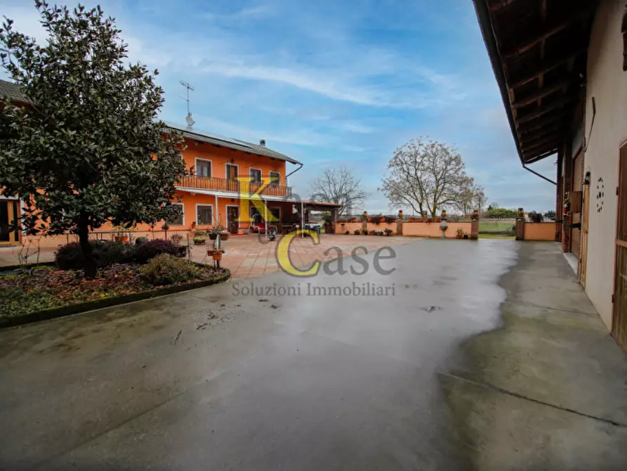 Immagine 4 di Villa in vendita  in strada provinciale del Monferrato a Verolengo