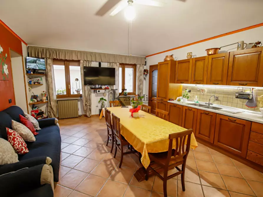 Immagine 5 di Villa in vendita  in strada provinciale del Monferrato a Verolengo