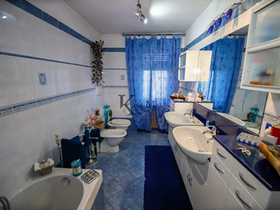 Immagine 15 di Villa in vendita  in strada provinciale del Monferrato a Verolengo