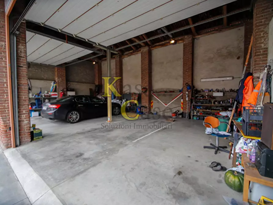 Immagine 49 di Villa in vendita  in strada provinciale del Monferrato a Verolengo