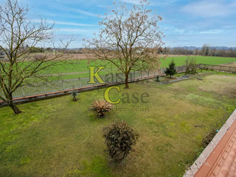 Immagine 52 di Villa in vendita  in strada provinciale del Monferrato a Verolengo