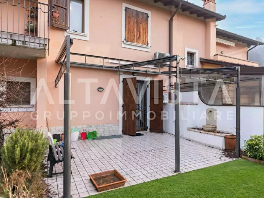 Immagine 2 di Appartamento in vendita  in Via Santuario a Rezzato