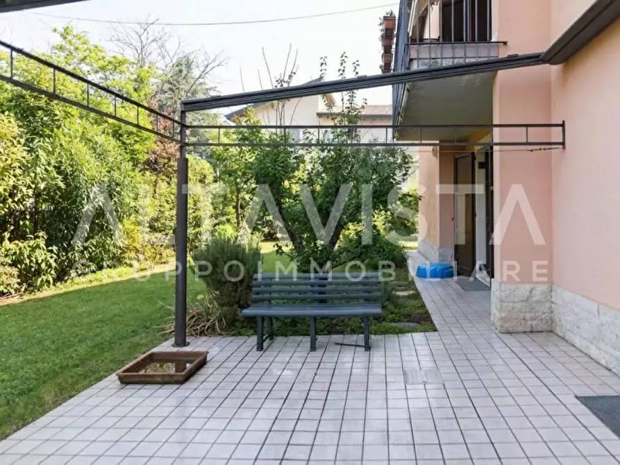 Immagine 3 di Appartamento in vendita  in Via Santuario a Rezzato