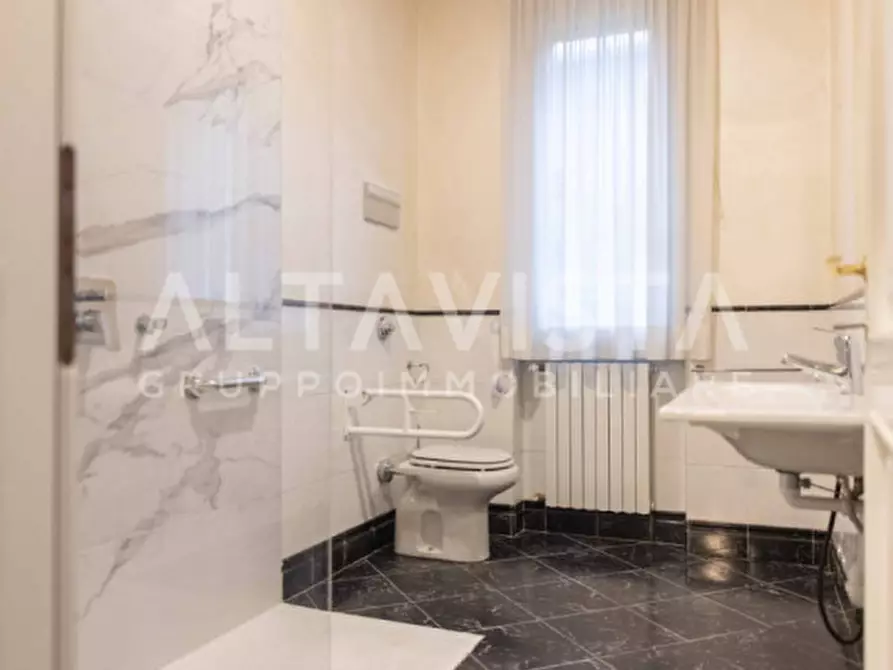 Immagine 21 di Appartamento in vendita  in Via Santuario a Rezzato