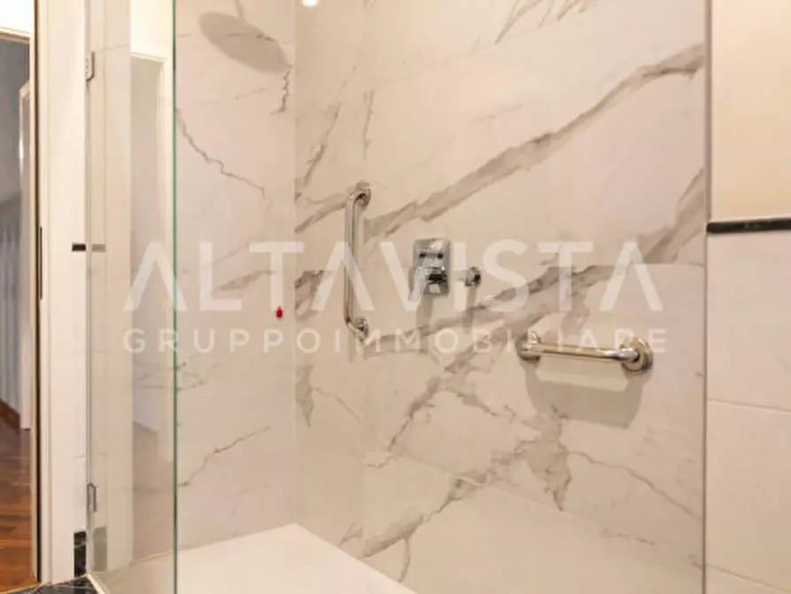 Immagine 22 di Appartamento in vendita  in Via Santuario a Rezzato