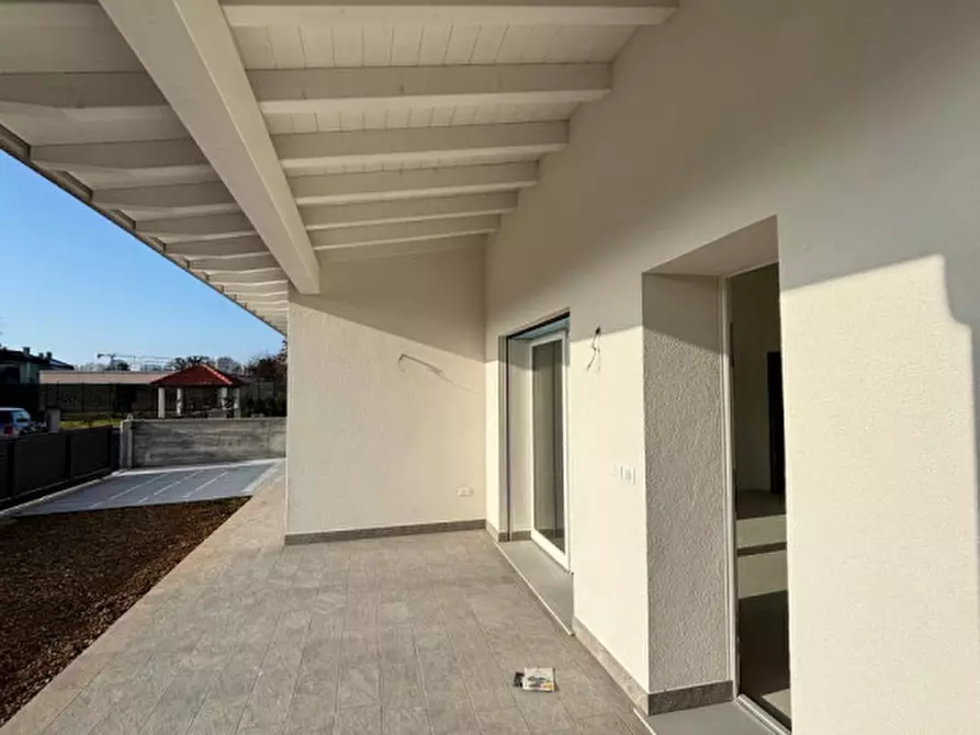 Immagine 4 di Casa bifamiliare in vendita  a Pordenone