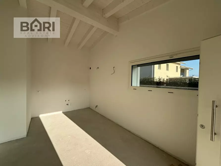 Immagine 5 di Casa bifamiliare in vendita  a Pordenone