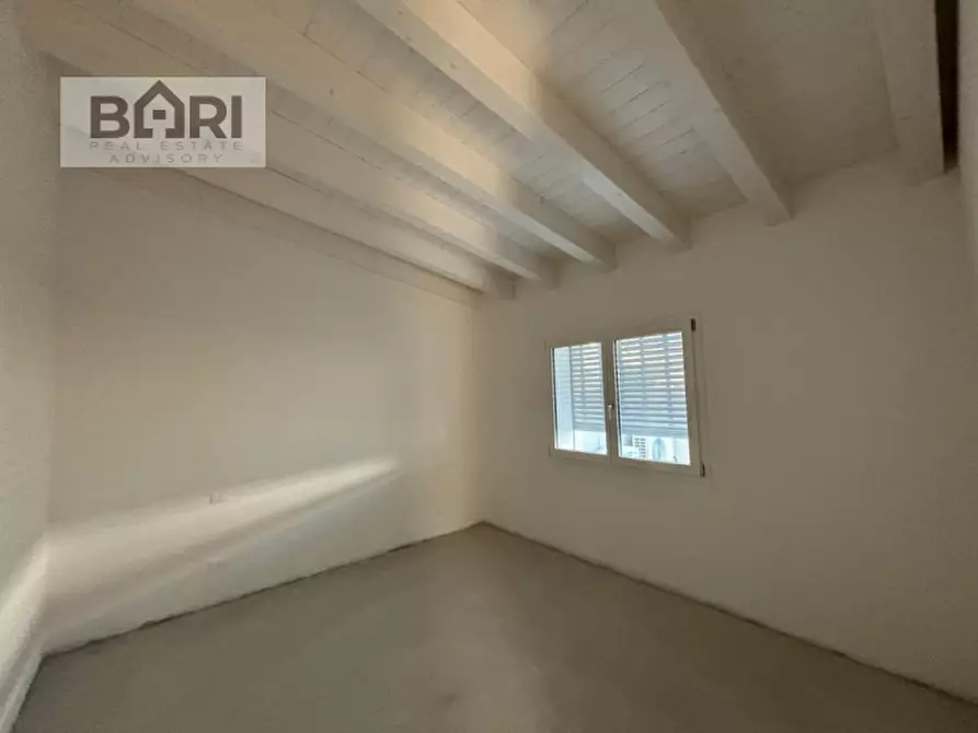 Immagine 6 di Casa bifamiliare in vendita  a Pordenone