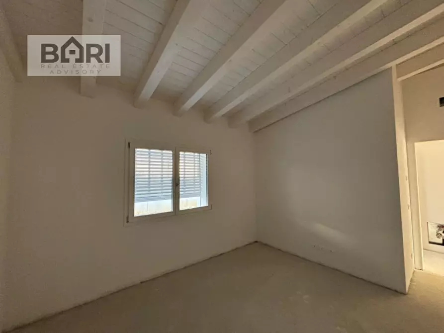 Immagine 8 di Casa bifamiliare in vendita  a Pordenone