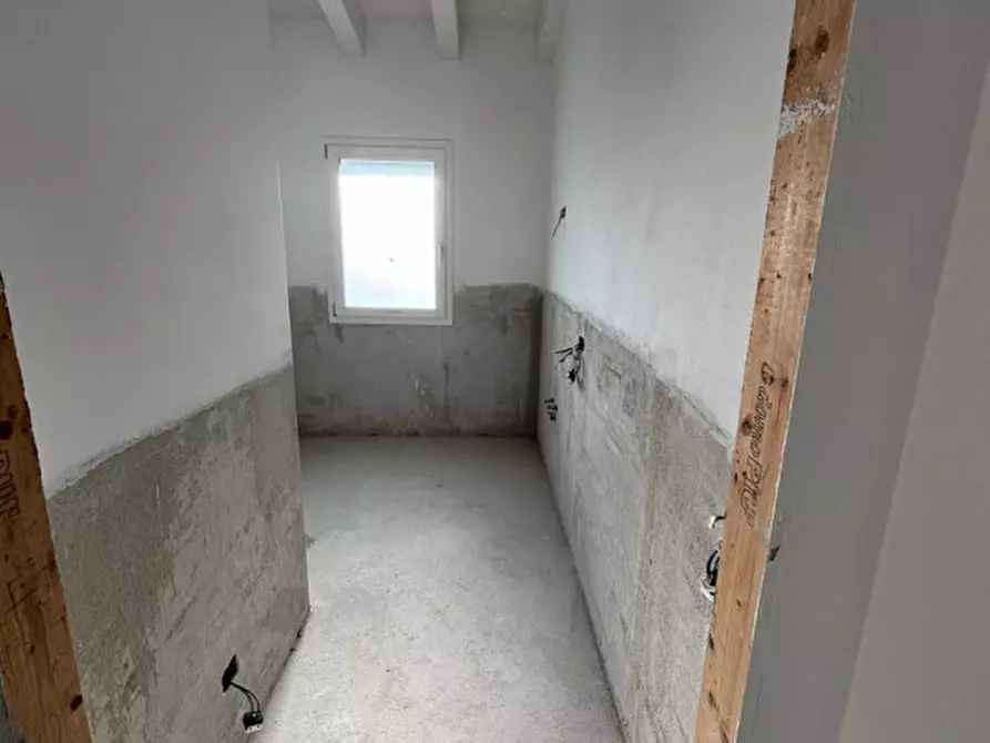 Immagine 13 di Casa bifamiliare in vendita  a Pordenone