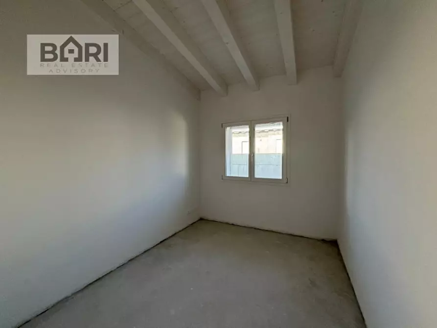 Immagine 14 di Casa bifamiliare in vendita  a Pordenone