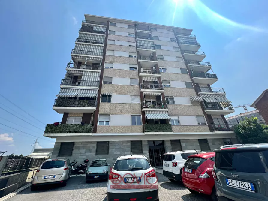 Immagine 9 di Garage in vendita  in STRADA SETTIMO 154 a Torino