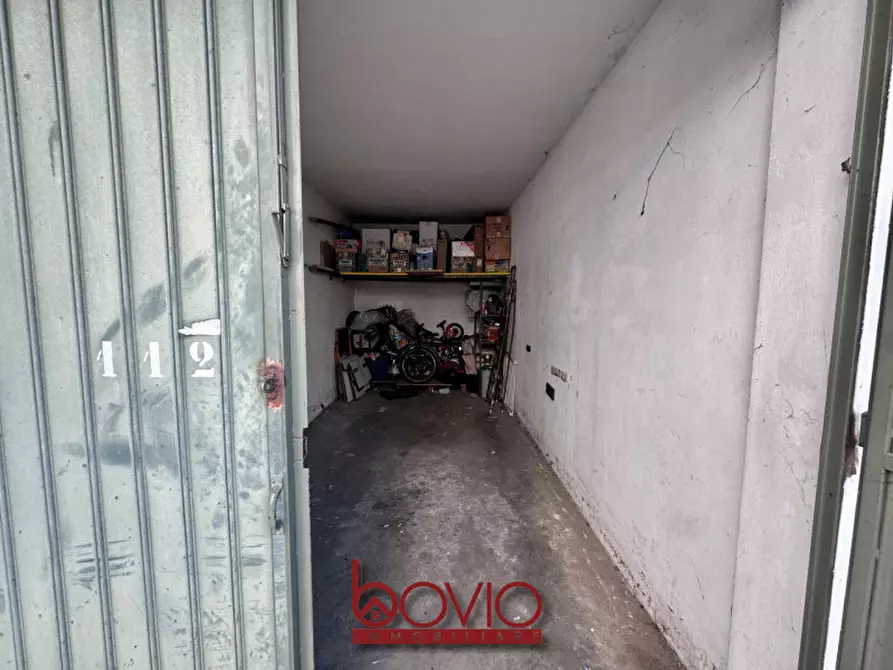 Immagine 21 di Garage in vendita  in STRADA SETTIMO 154 a Torino