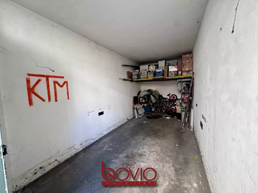 Immagine 23 di Garage in vendita  in STRADA SETTIMO 154 a Torino
