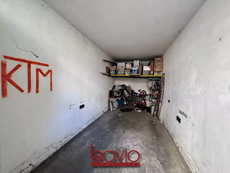 Immagine 25 di Garage in vendita  in STRADA SETTIMO 154 a Torino