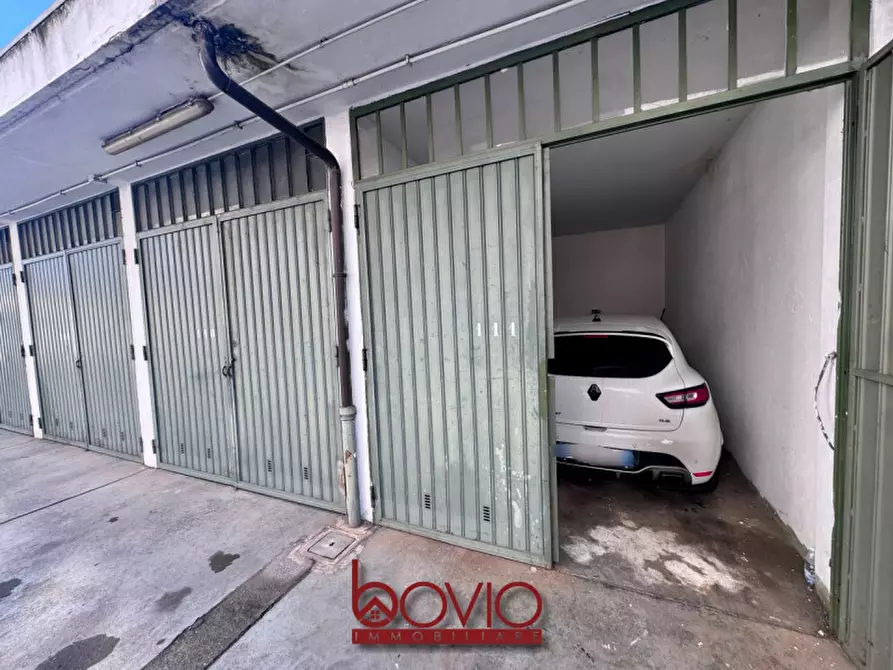 Immagine 32 di Garage in vendita  in STRADA SETTIMO 154 a Torino
