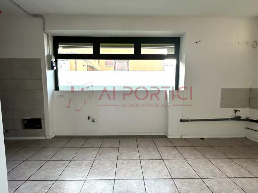 Immagine 10 di Negozio in affitto  in Via Roma a Piove Di Sacco
