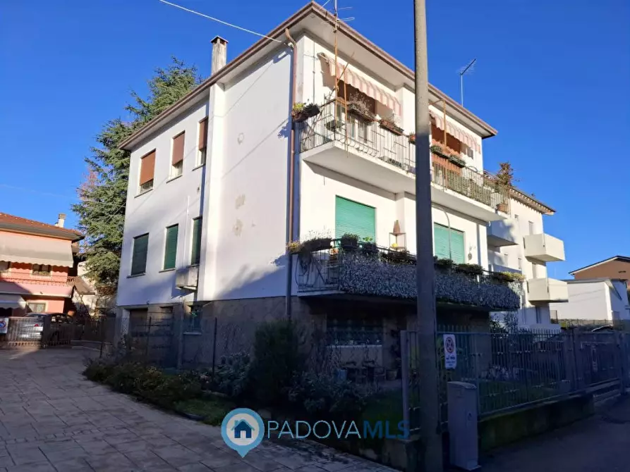 Immagine 30 di Casa bifamiliare in vendita  in Via Volfango Goethe a Padova