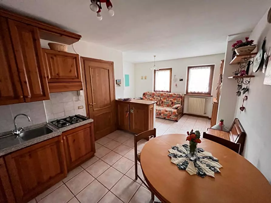 Immagine 1 di Appartamento in vendita  in Via Camposilvano n. 2 a Velo Veronese