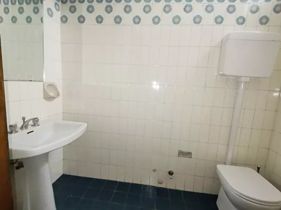 Immagine 6 di Appartamento in affitto  in via del Santo a Padova