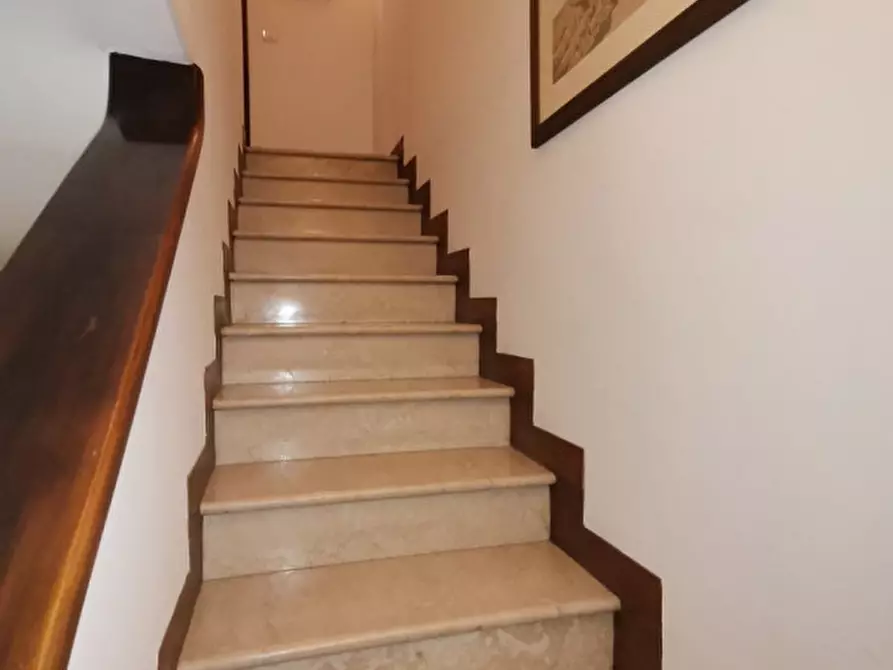 Immagine 7 di Appartamento in affitto  in via del Santo a Padova