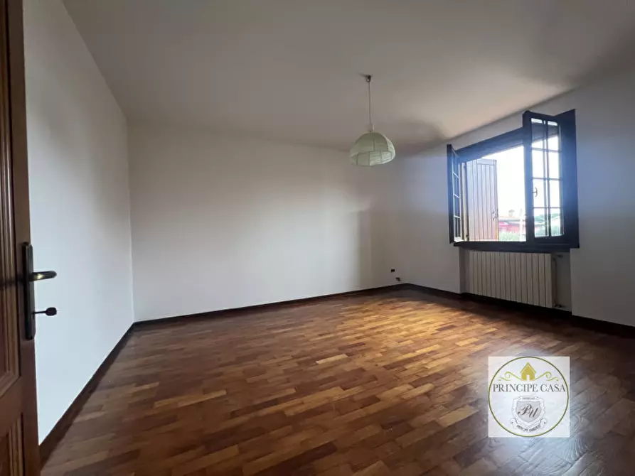 Immagine 19 di Casa bifamiliare in vendita  in Via Quattro Novembre a Solesino