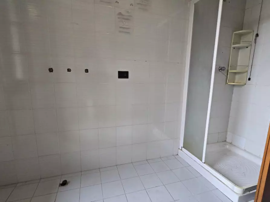 Immagine 35 di Casa bifamiliare in vendita  in Via Quattro Novembre a Solesino