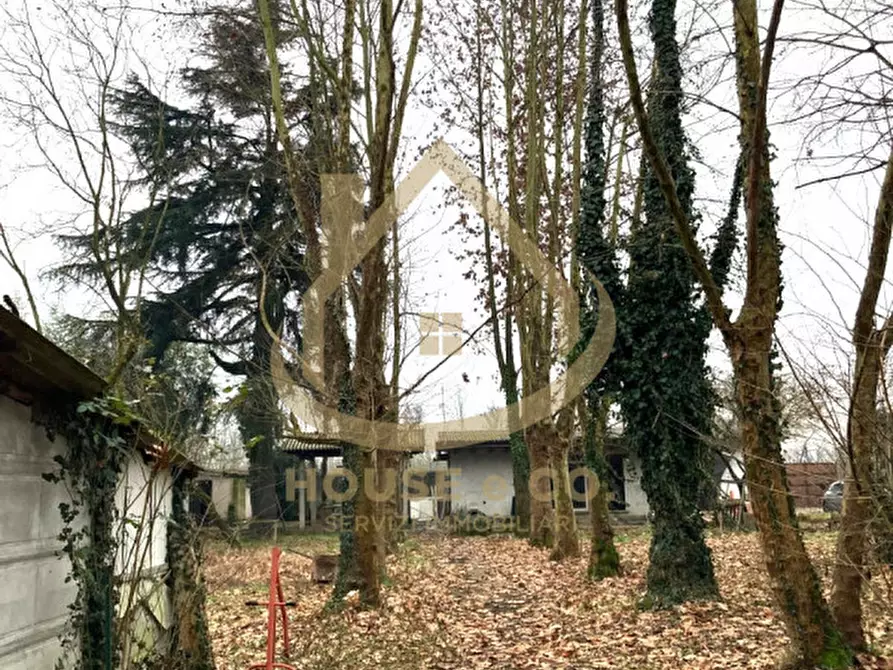 Immagine 48 di Villa in vendita  in Via Morabassa a Vigevano