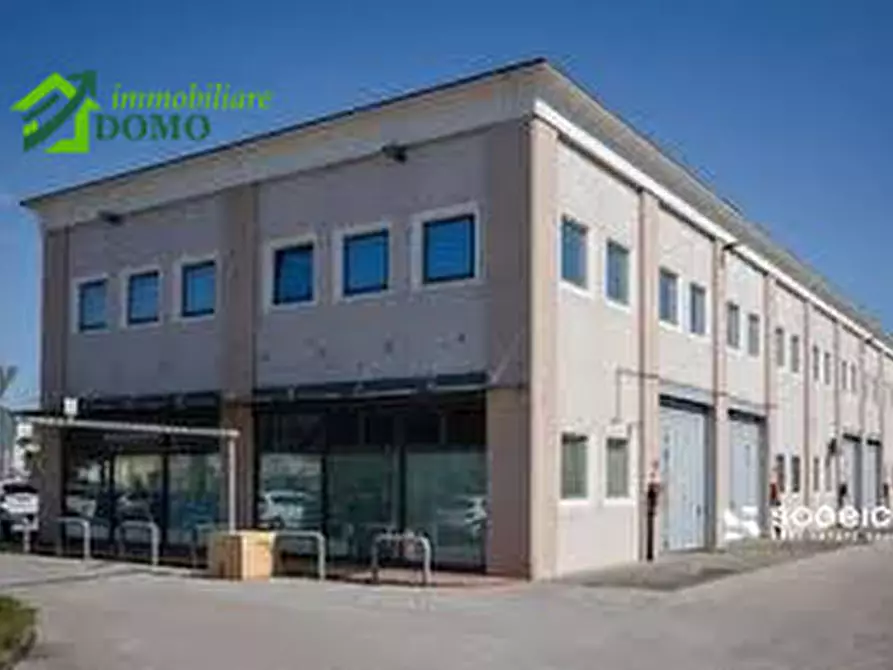 Immagine 1 di Capannone industriale in vendita  in schio a Schio