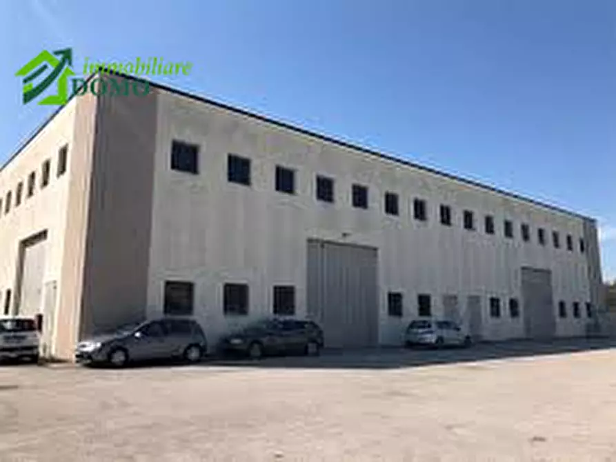 Immagine 2 di Capannone industriale in vendita  in schio a Schio
