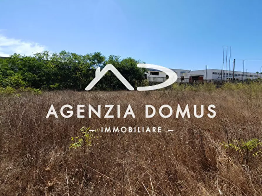 Immagine 10 di Terreno in vendita  a Racale