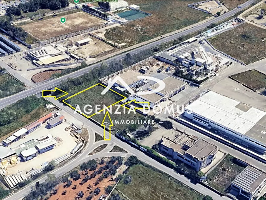 Immagine 15 di Terreno in vendita  a Racale