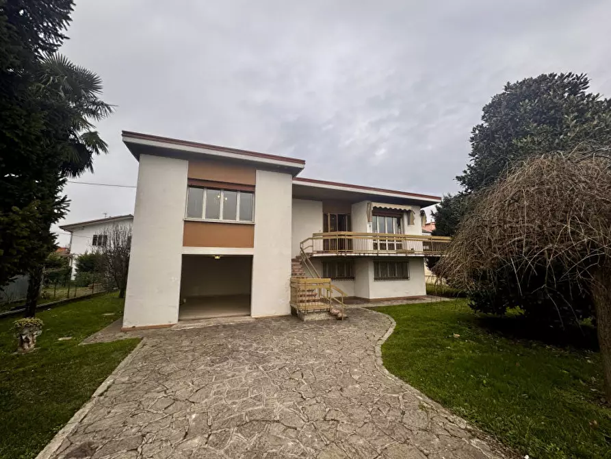 Immagine 1 di Casa indipendente in vendita  in Via Roma Est a Ospedaletto Euganeo