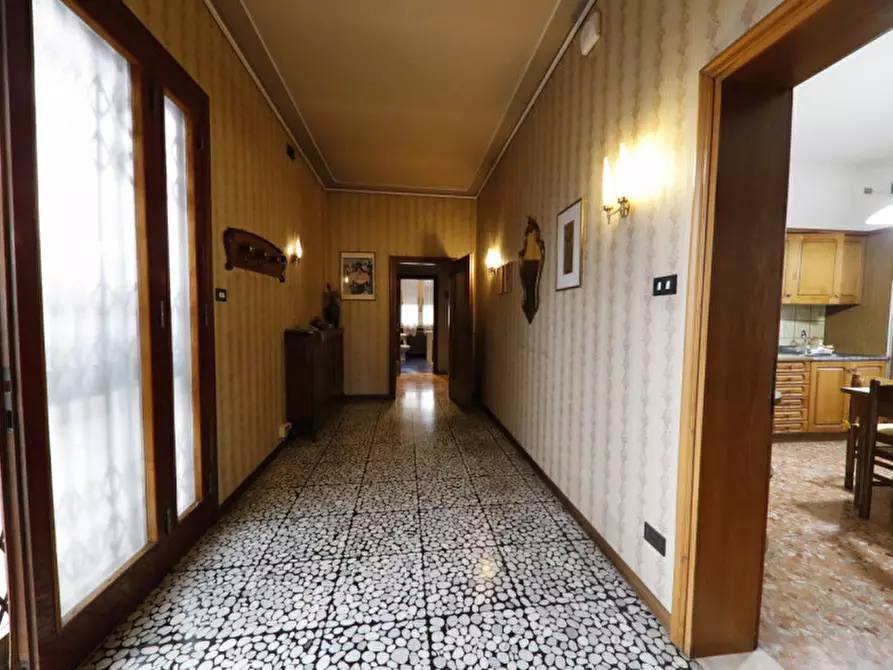 Immagine 4 di Casa indipendente in vendita  in Via Roma Est a Ospedaletto Euganeo