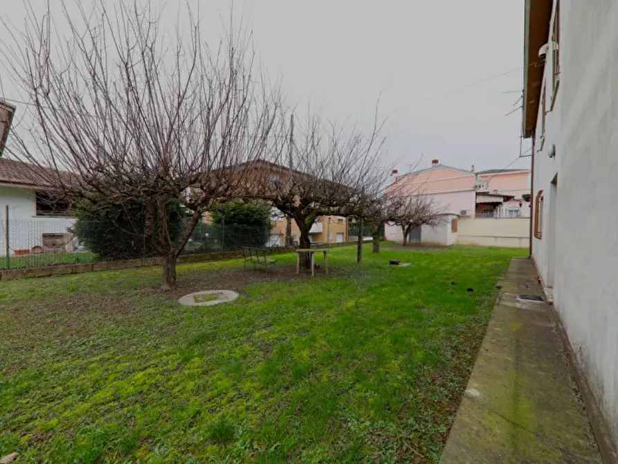 Immagine 16 di Casa indipendente in vendita  in Via Roma Est a Ospedaletto Euganeo