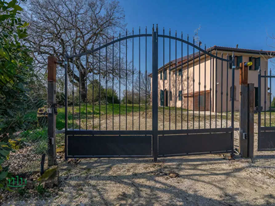 Immagine 3 di Villa in vendita  in VIA SCORTICHETO a Castel San Pietro Terme