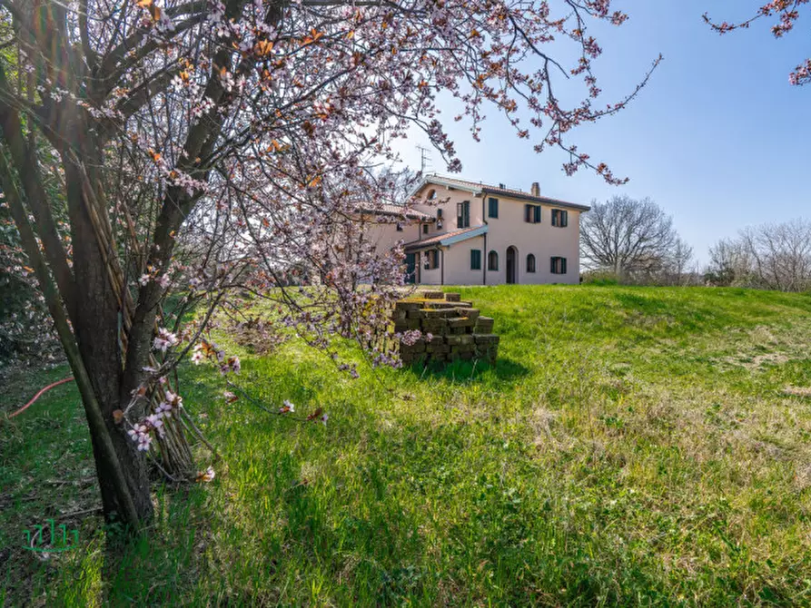 Immagine 30 di Villa in vendita  in VIA SCORTICHETO a Castel San Pietro Terme
