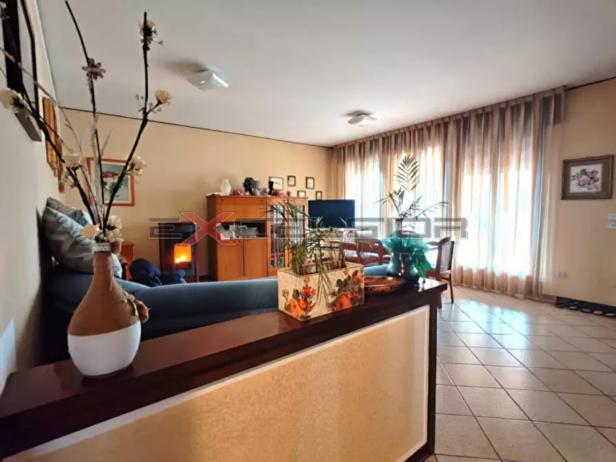 Immagine 1 di Casa bifamiliare in vendita  in Via G. Matteotti n.20 bis - Cavarzere (VE) a Cavarzere