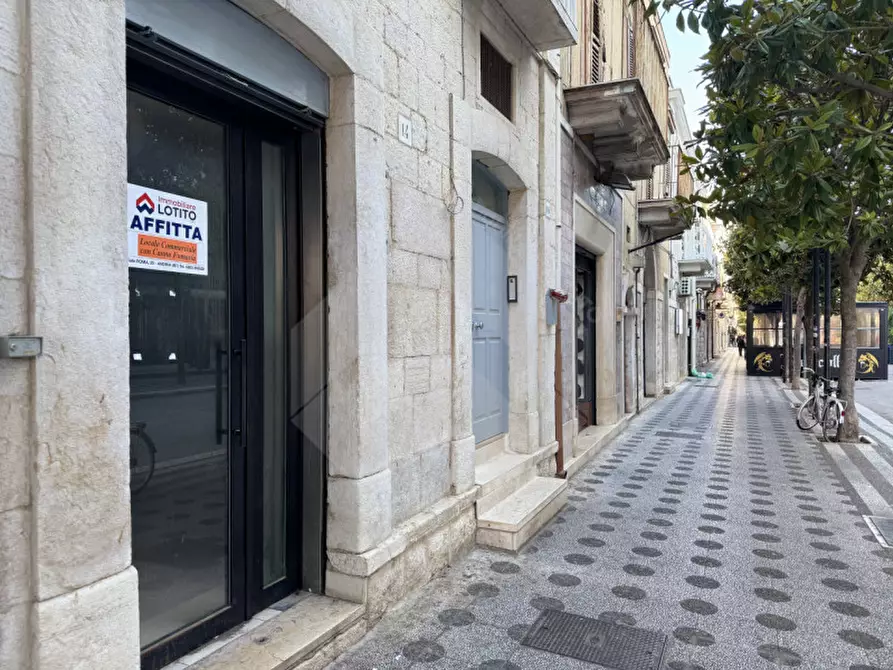 Immagine 1 di Negozio in affitto  in Corso Cavour a Andria