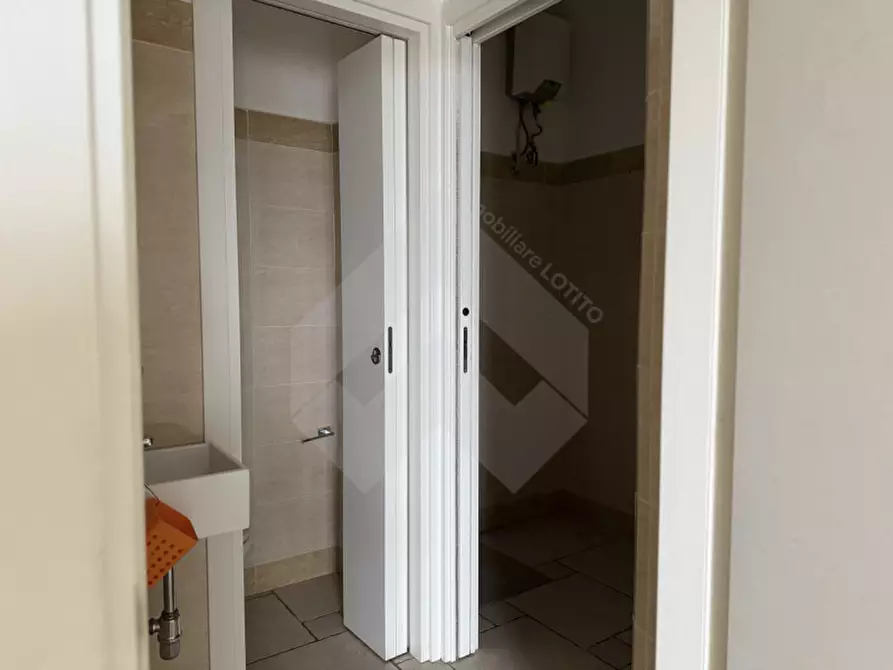 Immagine 4 di Negozio in affitto  in Corso Cavour a Andria